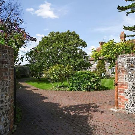 Ferienwohnung The Garden Flat At Walnut Tree House Rustington Exterior foto